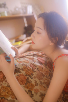 剪开她的衣服内衣视频